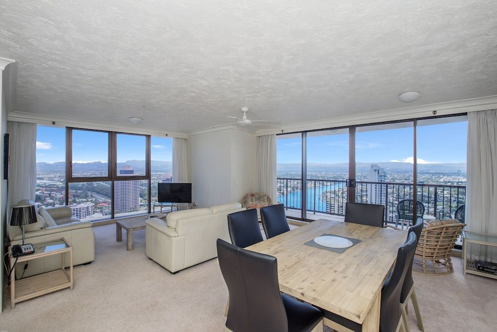 Surfers Aquarius 2 Bedroom Standard Apartment 4