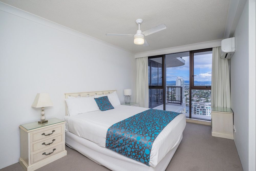 Surfers Aquarius 2 Bedroom Standard Apartment