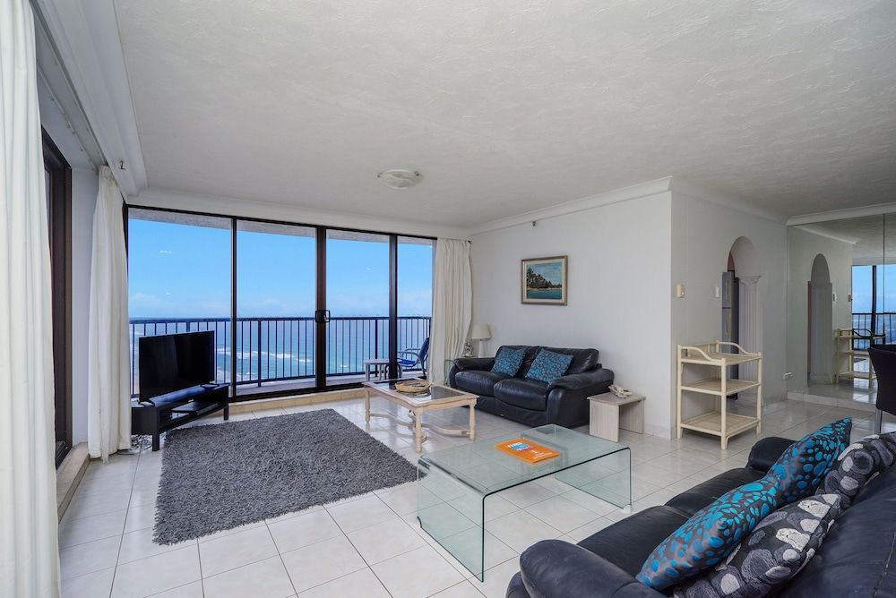 Surfers Aquarius 2 Bedroom Standard Apartment 4