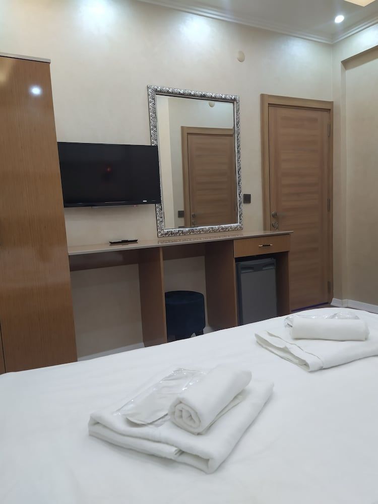 Bonami Hotel Standard Double Room 19