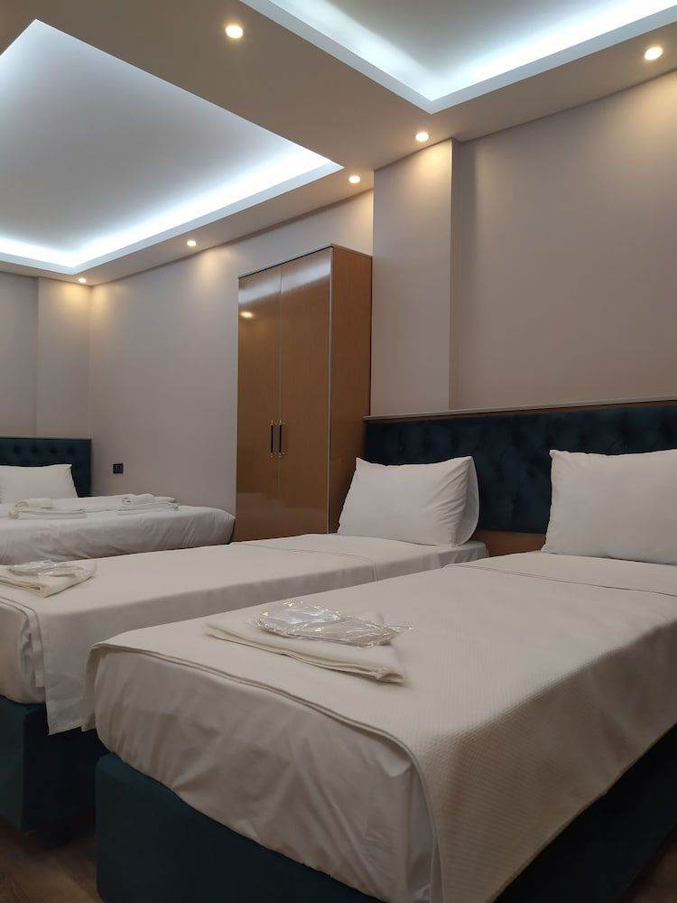 undefined Bonami Hotel