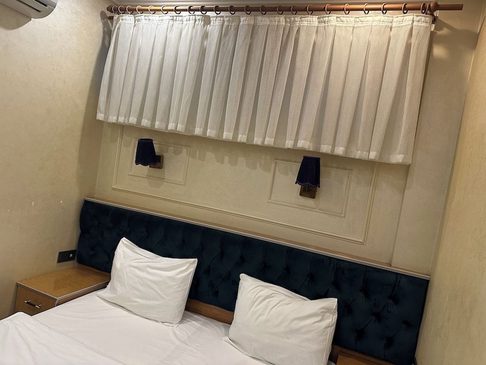 Bonami Hotel Standard Double Room 13