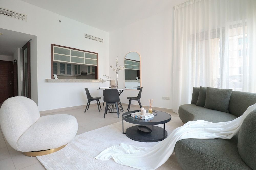 HiGuests - Boulevard Central Tower Tower 2 Deluxe Apartment 16