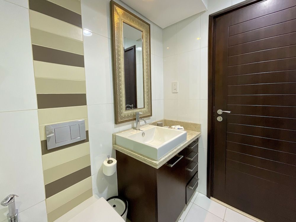 HiGuests - Boulevard Central Tower Tower 2 Deluxe Apartment 13