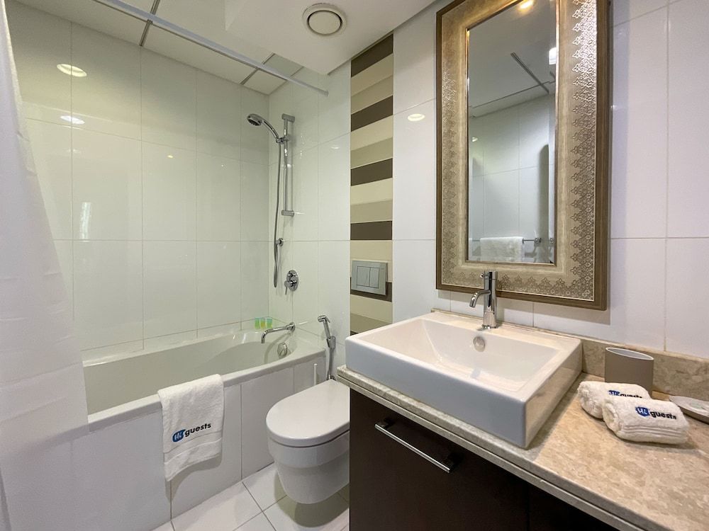 HiGuests - Boulevard Central Tower Tower 2 Deluxe Apartment 12