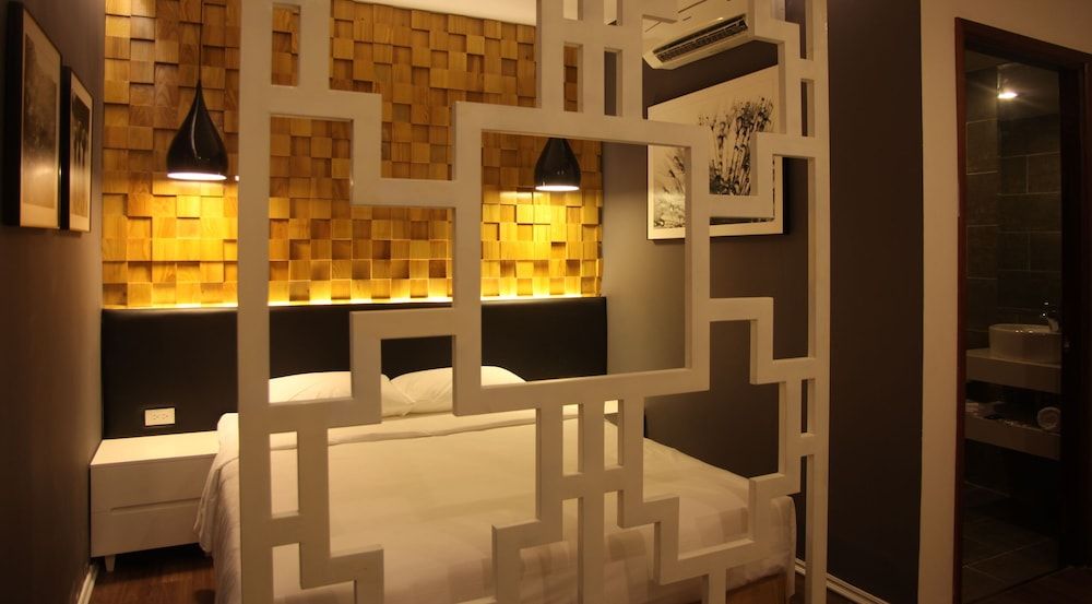 undefined HANZ Friday Royal Hotel 8