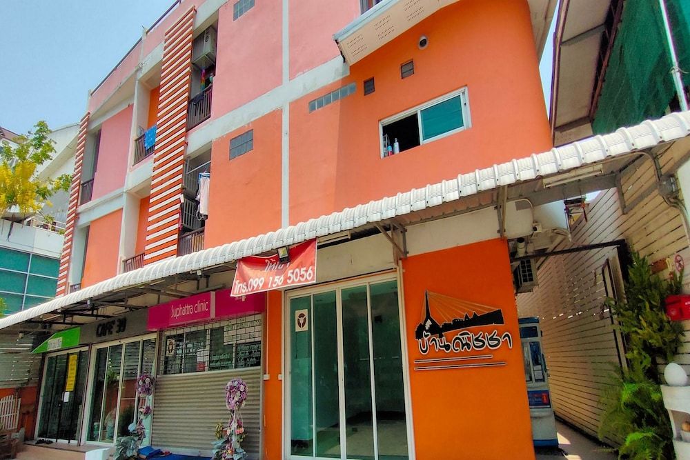 undefined OYO 933 Ban Nitcha