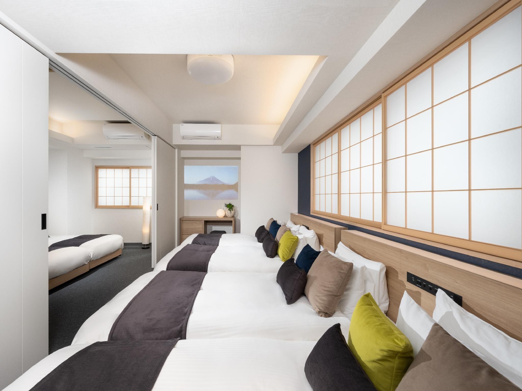Superior 1-Bedroom Apartment (6 Single-Beds)