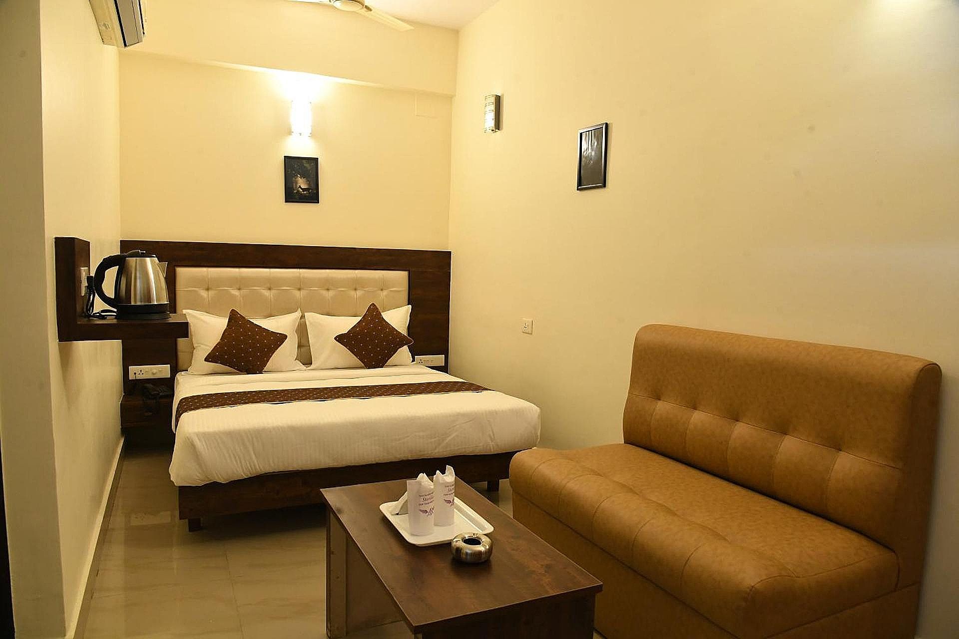 ADVAITHA RESIDENCY (Unmarried couple not allowed) Standard Double Room