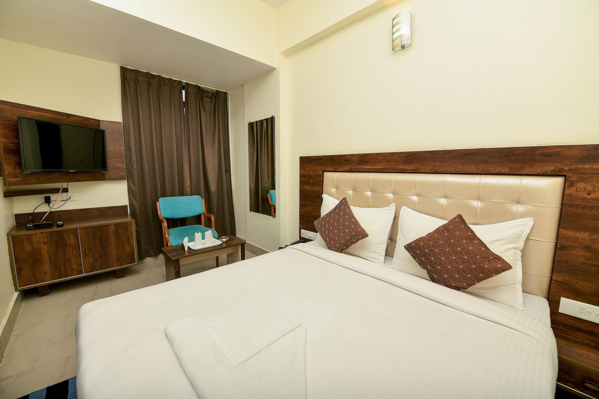 ADVAITHA RESIDENCY Deluxe Room Non A/C 2
