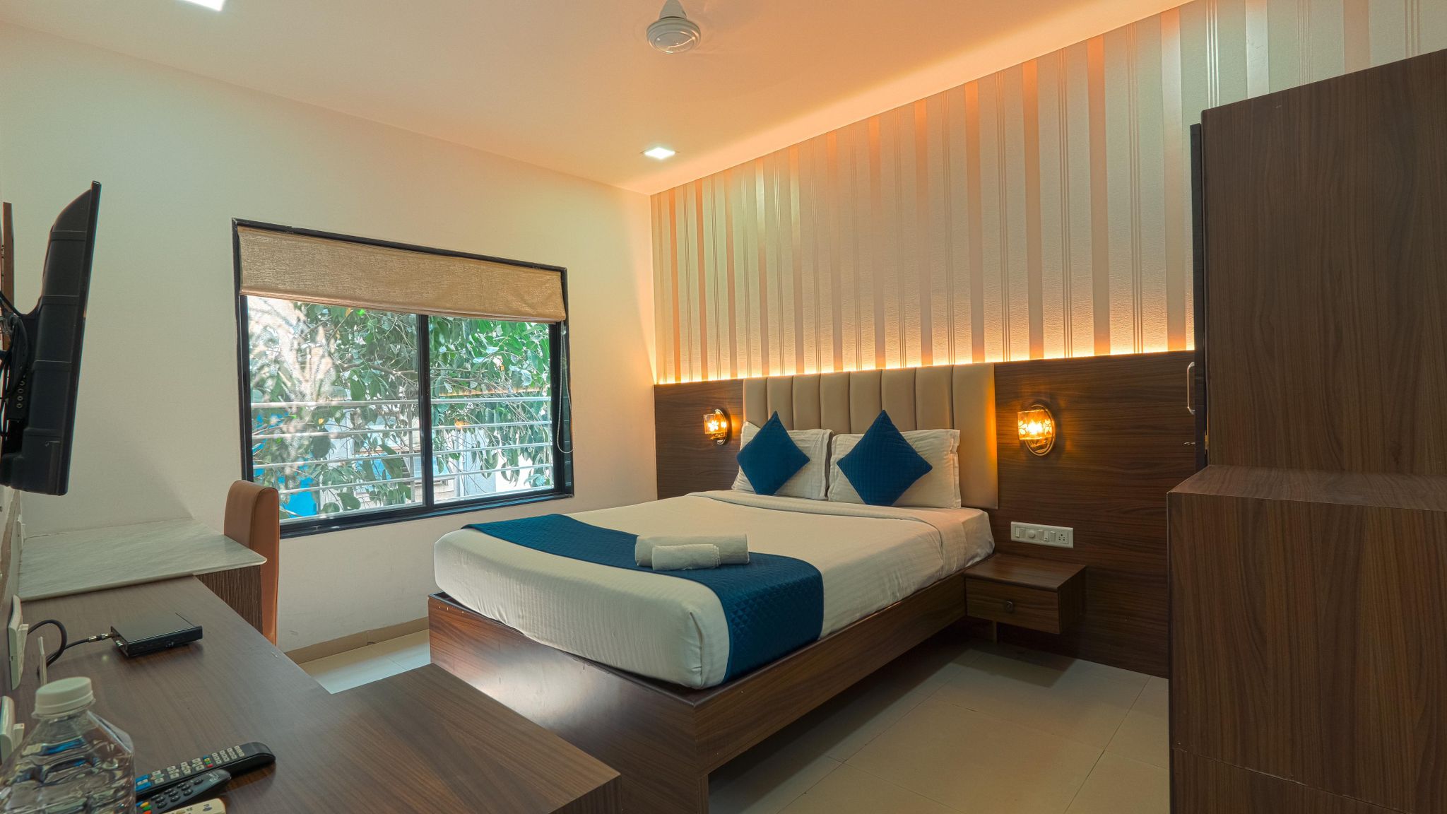 Magnus Aerith Studios, Kharadi Pune Classic (2X) Double Room 2