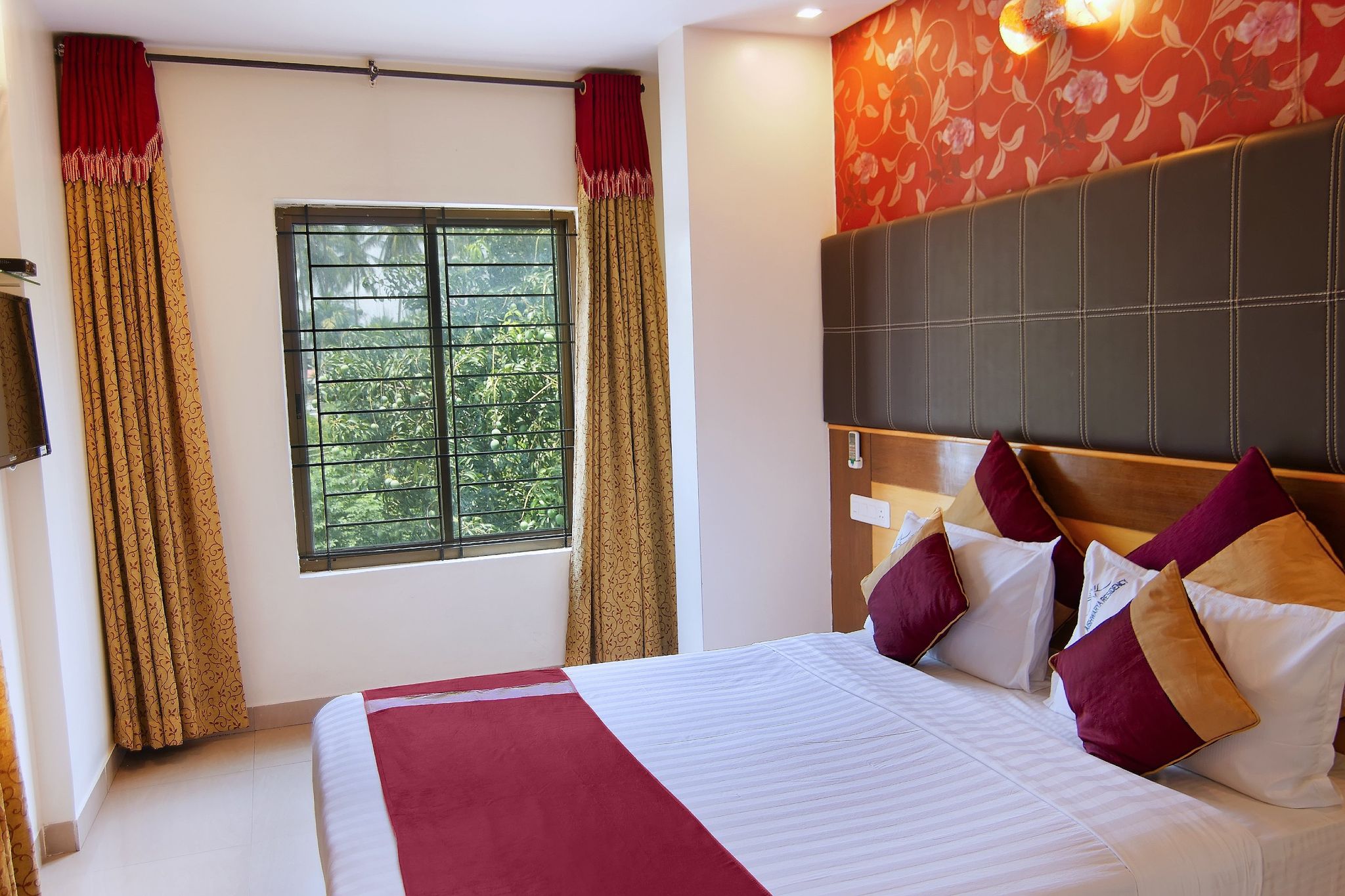 Aishwarya Residency Classic Ac 11