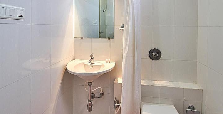 Aishwarya Residency Classic Ac 13