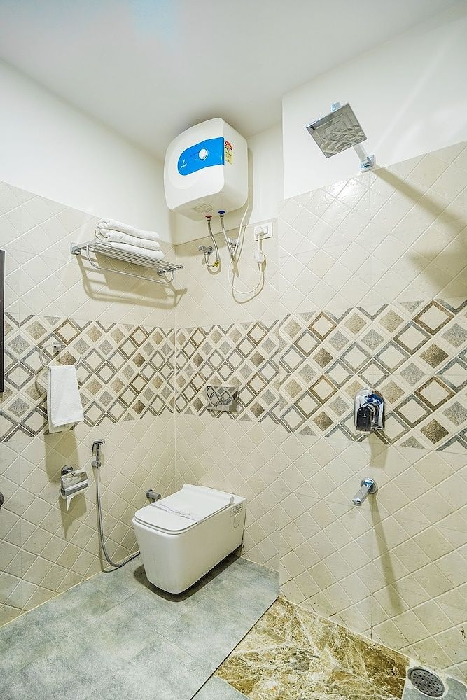 Ak continental, Mcleodganj Deluxe Double Room 10