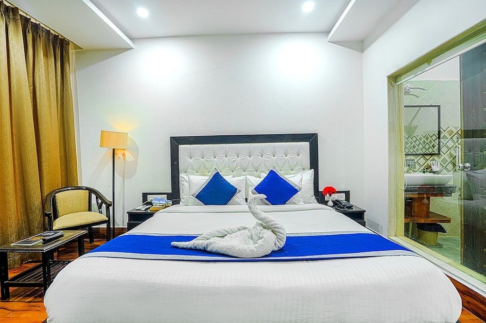 Ak continental, Mcleodganj Deluxe Double Room