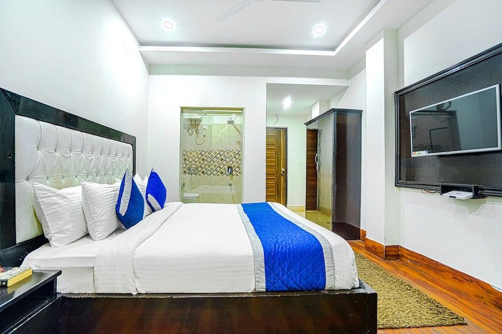 Ak continental, Mcleodganj Deluxe Double Room 5