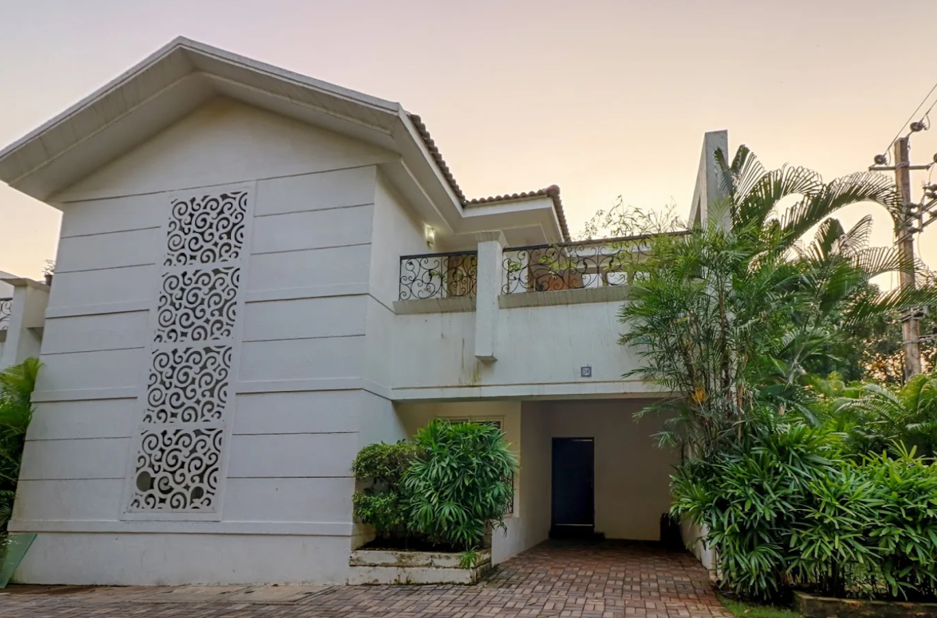 Amado Villa by Iksha