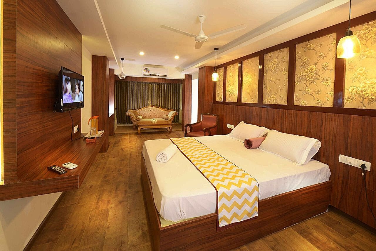 Deluxe Room AC