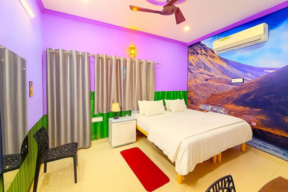 Anukampa paying guest house Standard Double or Twin Room, Balcony, Garden View