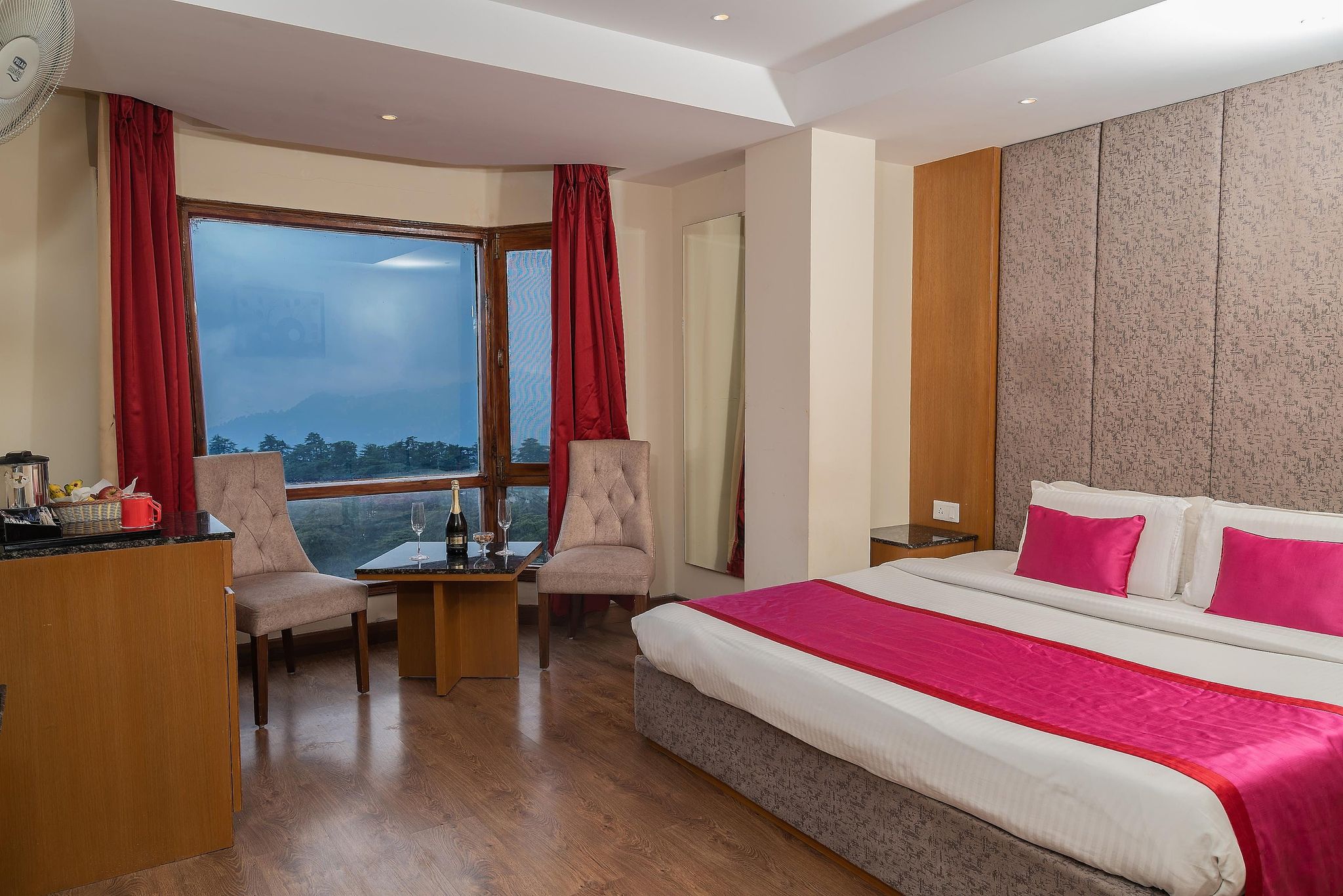 Super Deluxe Room Valley View