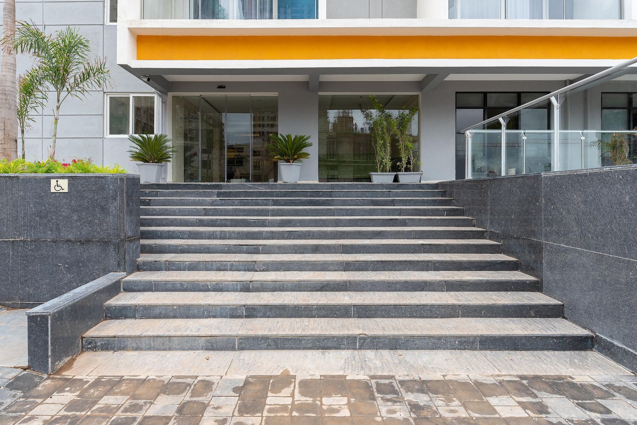 undefined StayBird - B Suite, Business Hotel 9