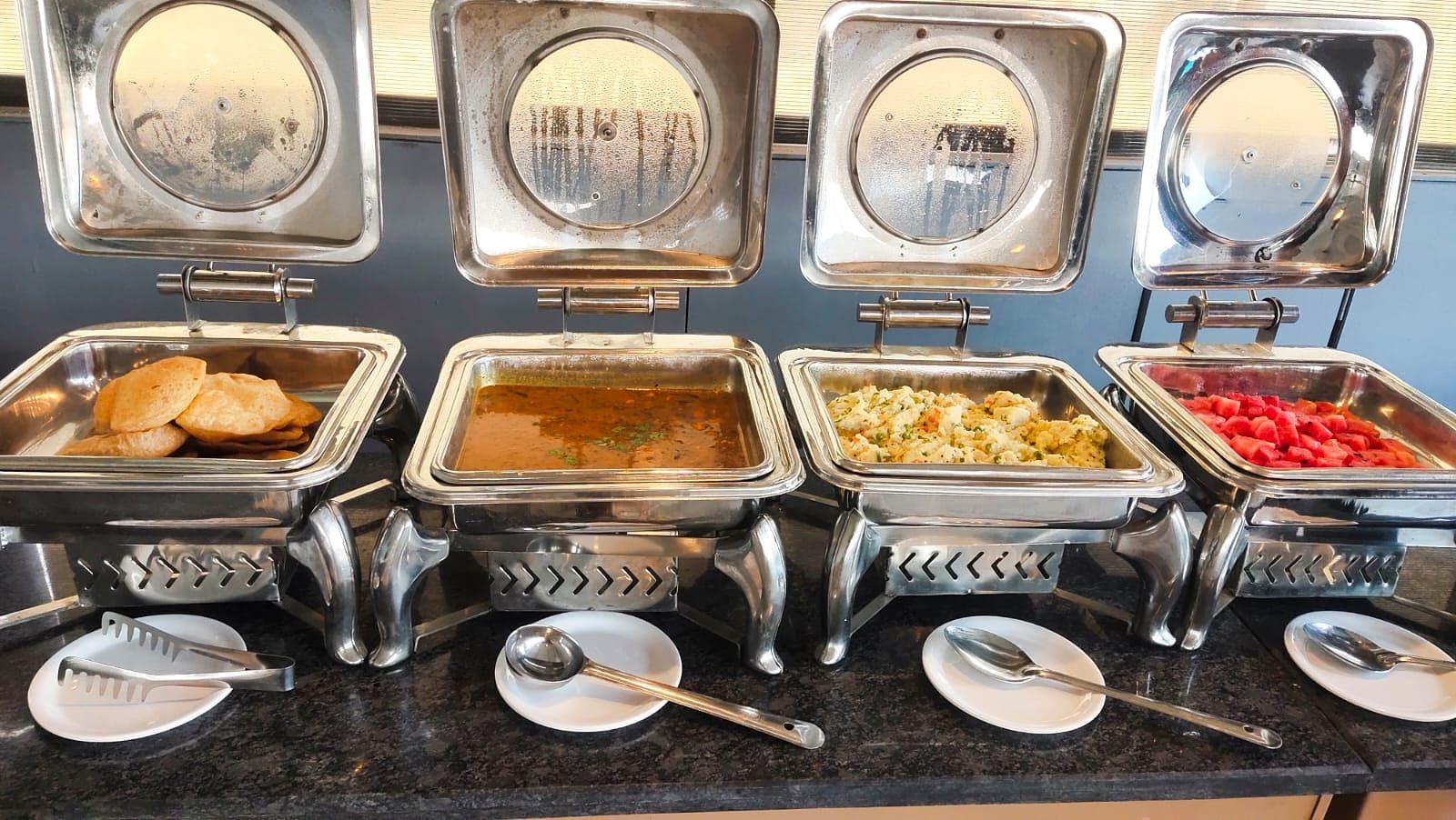 Food & Dining