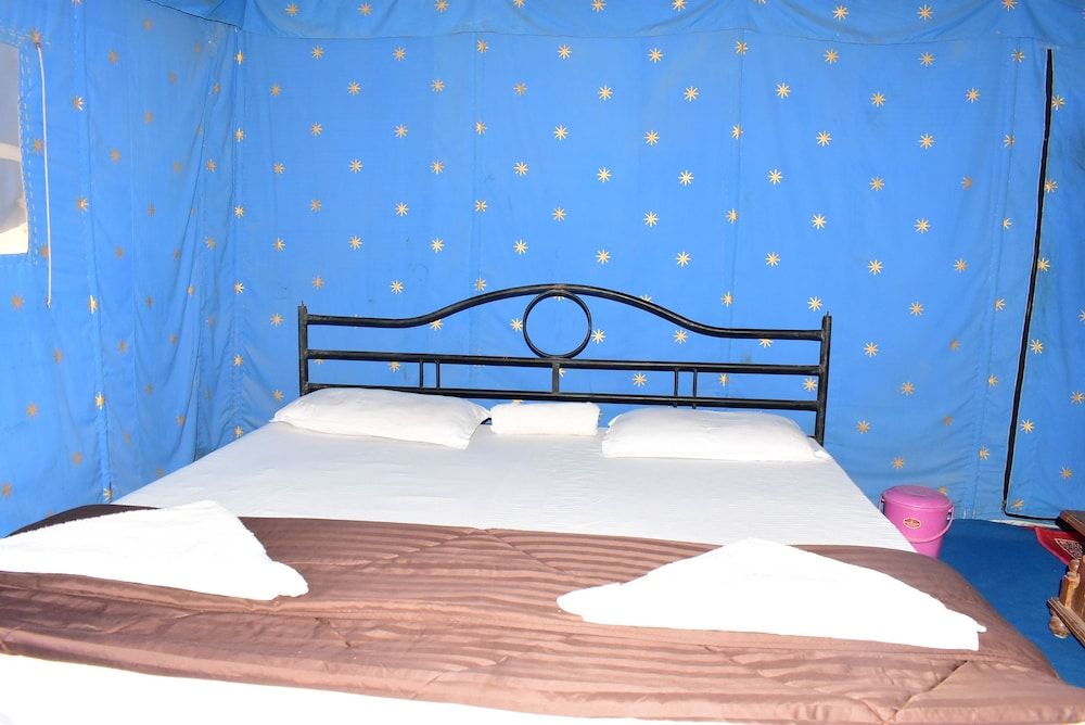 Bhati Desert Camp Sam Deluxe Room 9