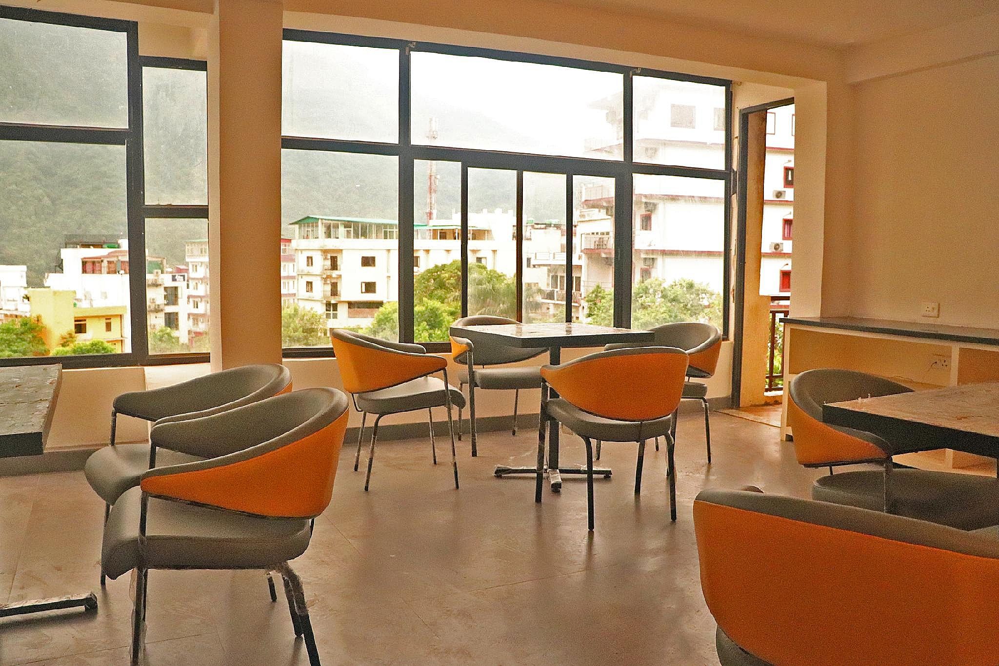 undefined Blue Bird Stays 4