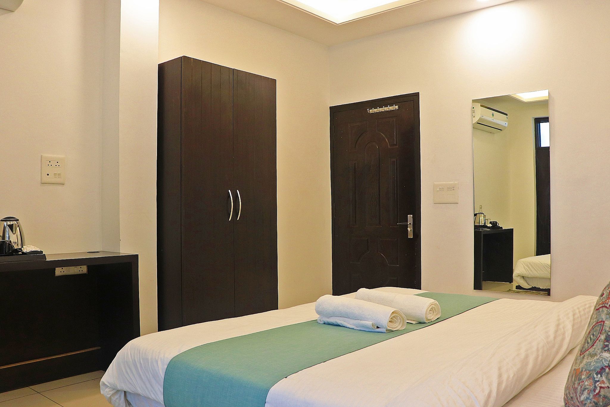 Super Deluxe Room With Balcony
