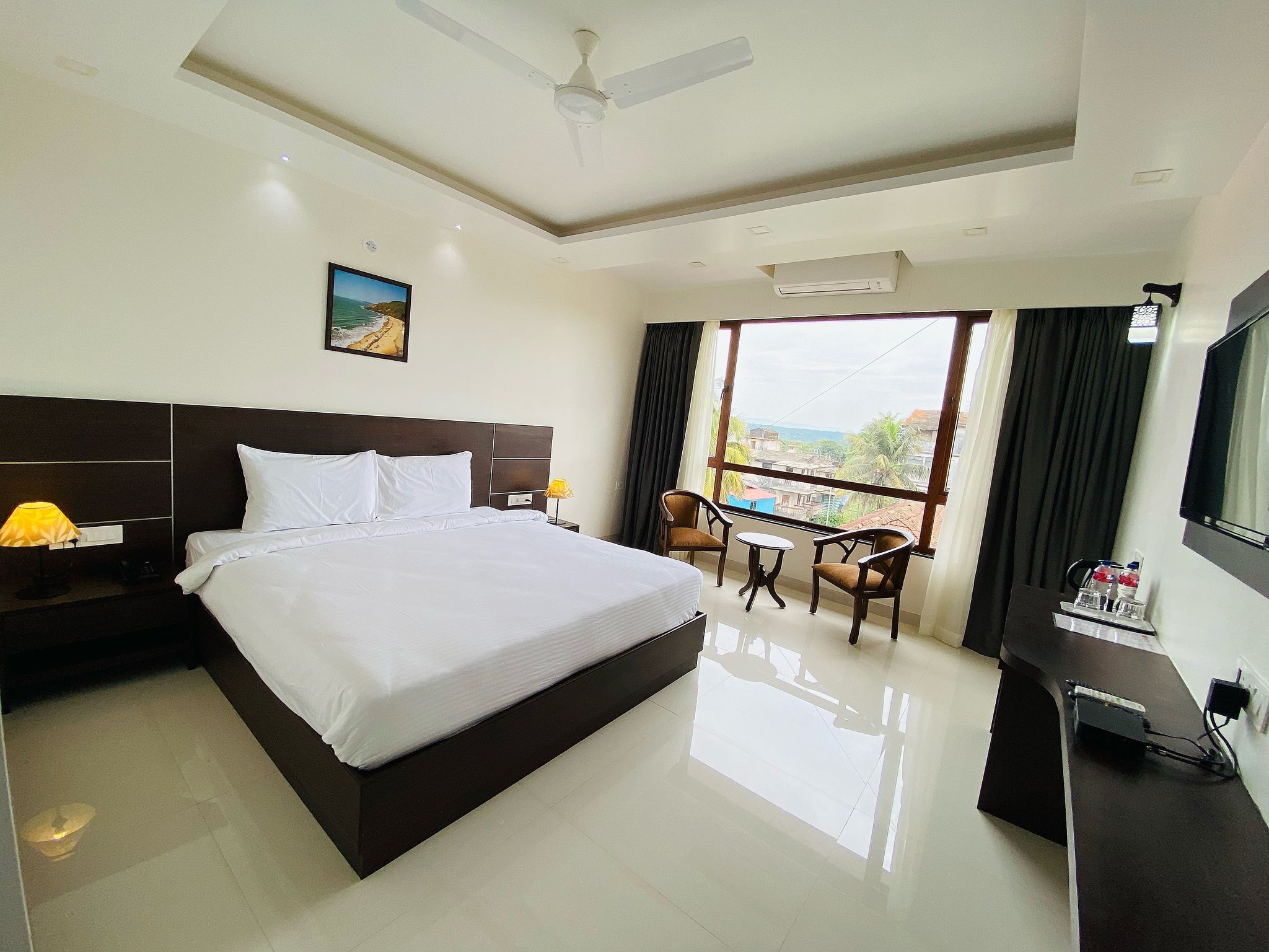 BSG Absolute Porvorim Regency Executive Room with Twin Beds and Balcony