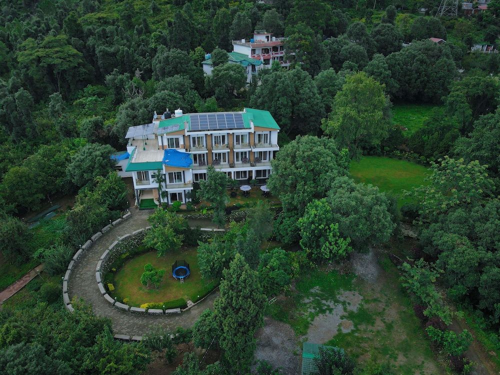 undefined Chirping Hills Resort 2
