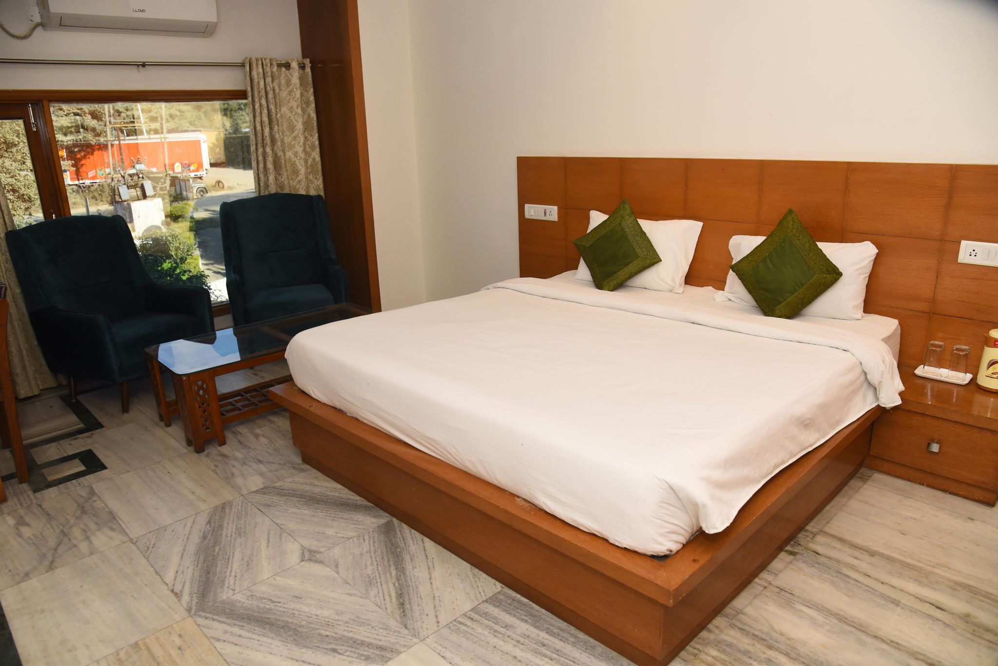 Clarks Inn Express Baddi Deluxe 3