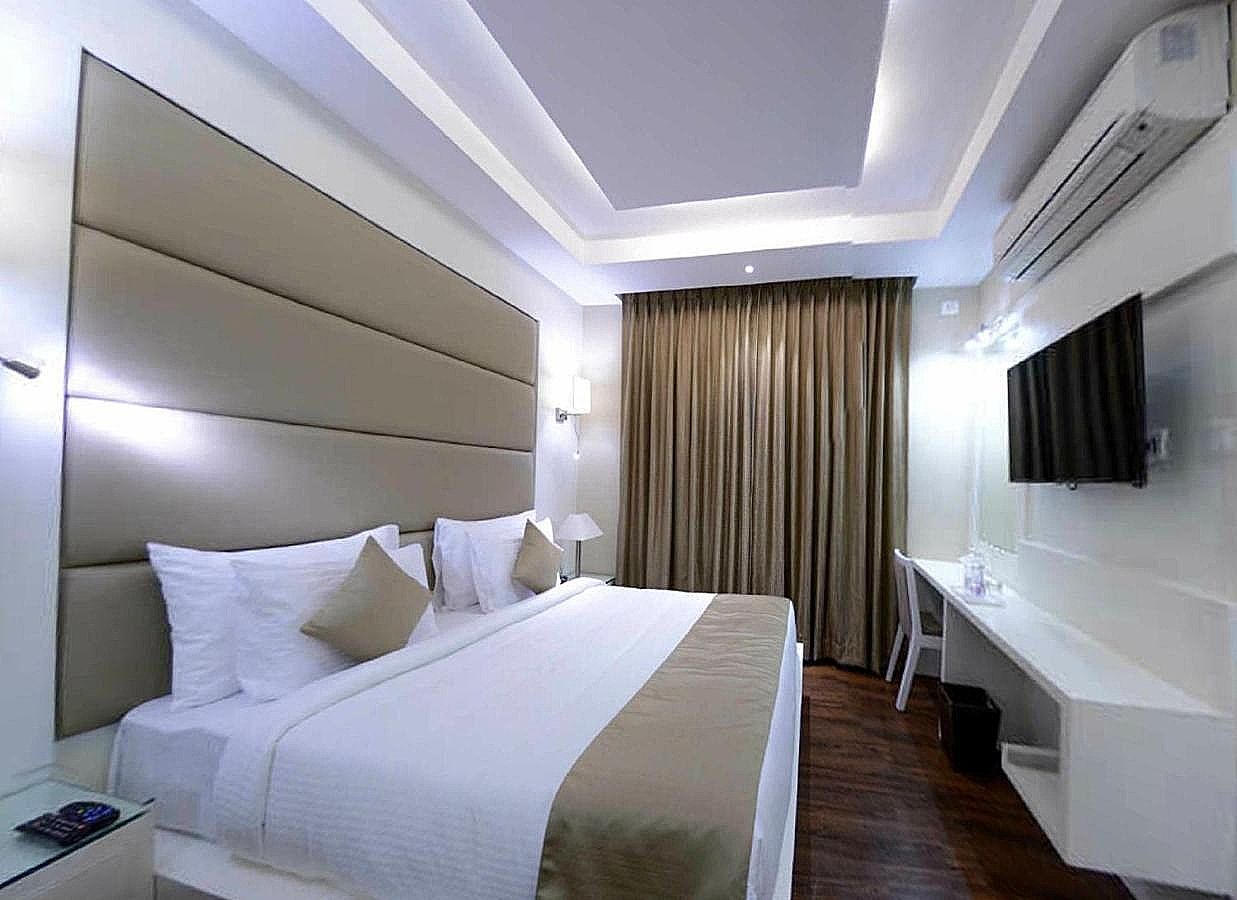 Clarks Inn, Srinagar Deluxe Room 5