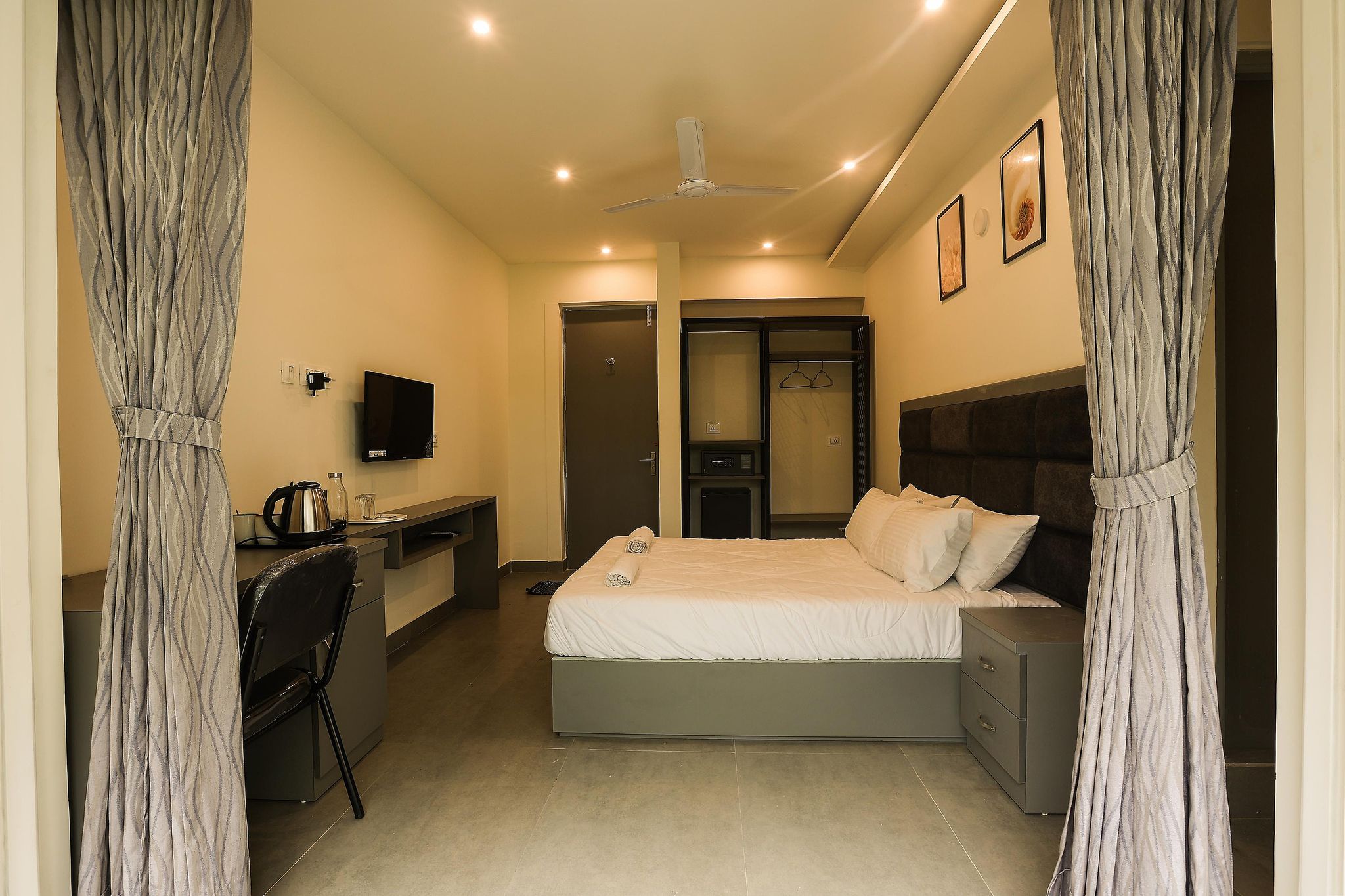 Premier Balcony Room