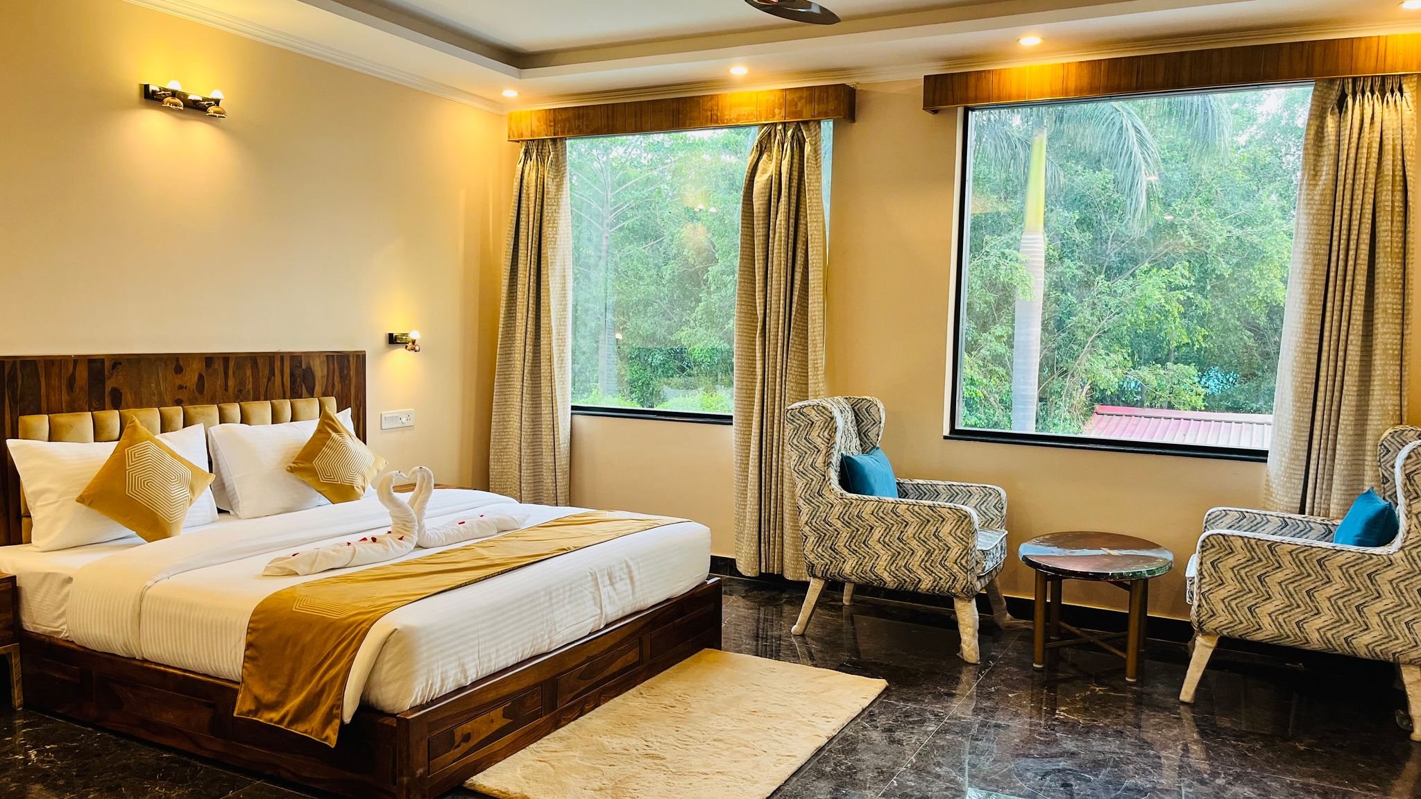 Superior Pool View Room