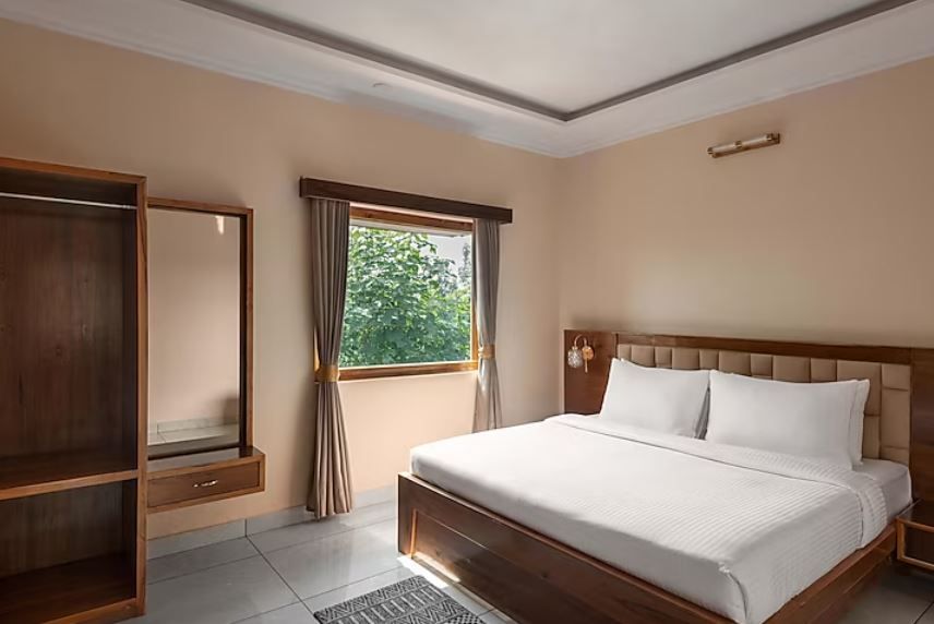 Superior Family Cottage With Living And Sit-Out Area