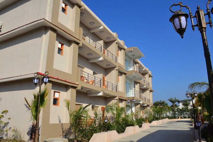 undefined Corbett The Grand 9