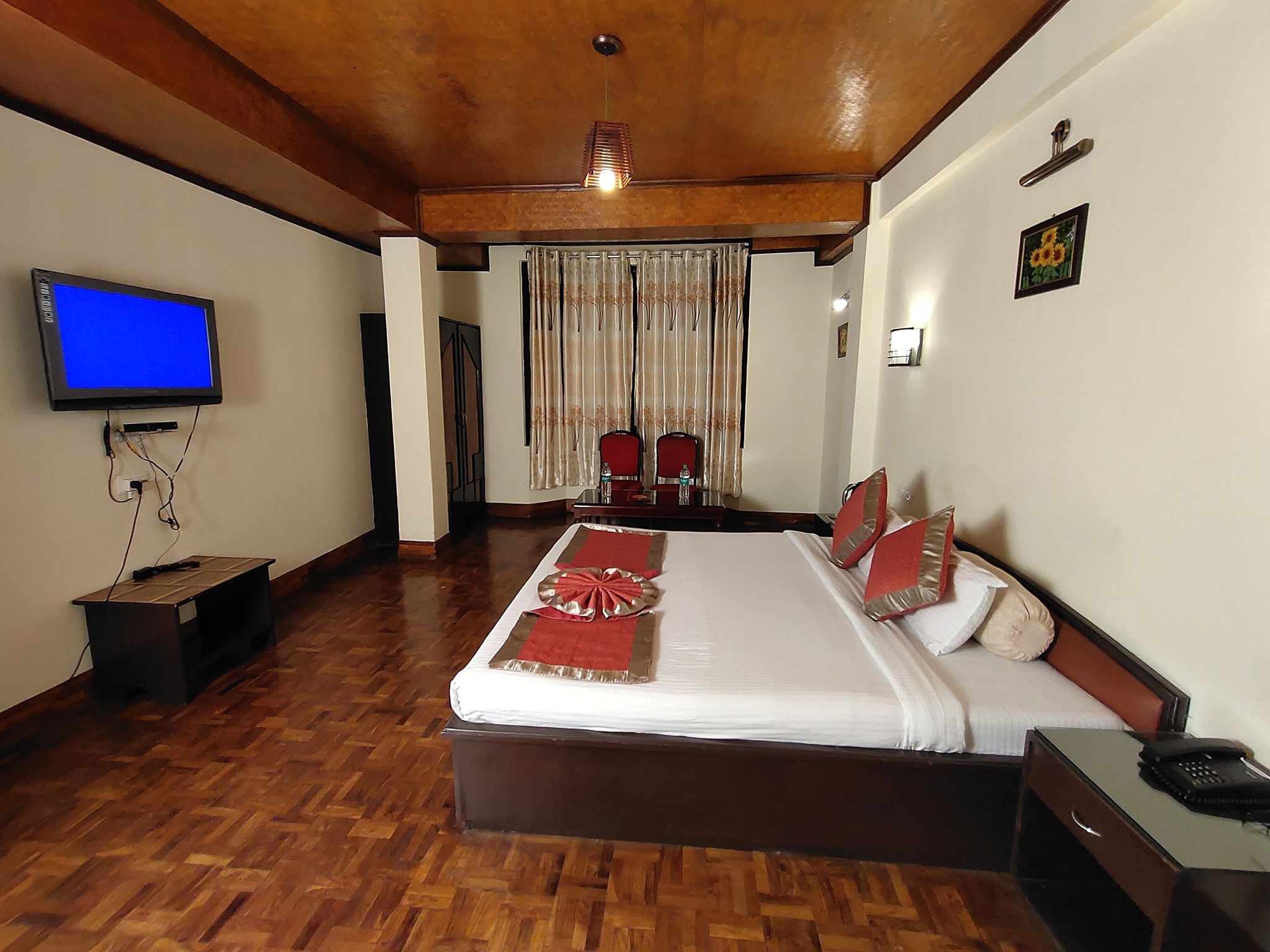 Jain group Crown De la Cruz Super Deluxe Room