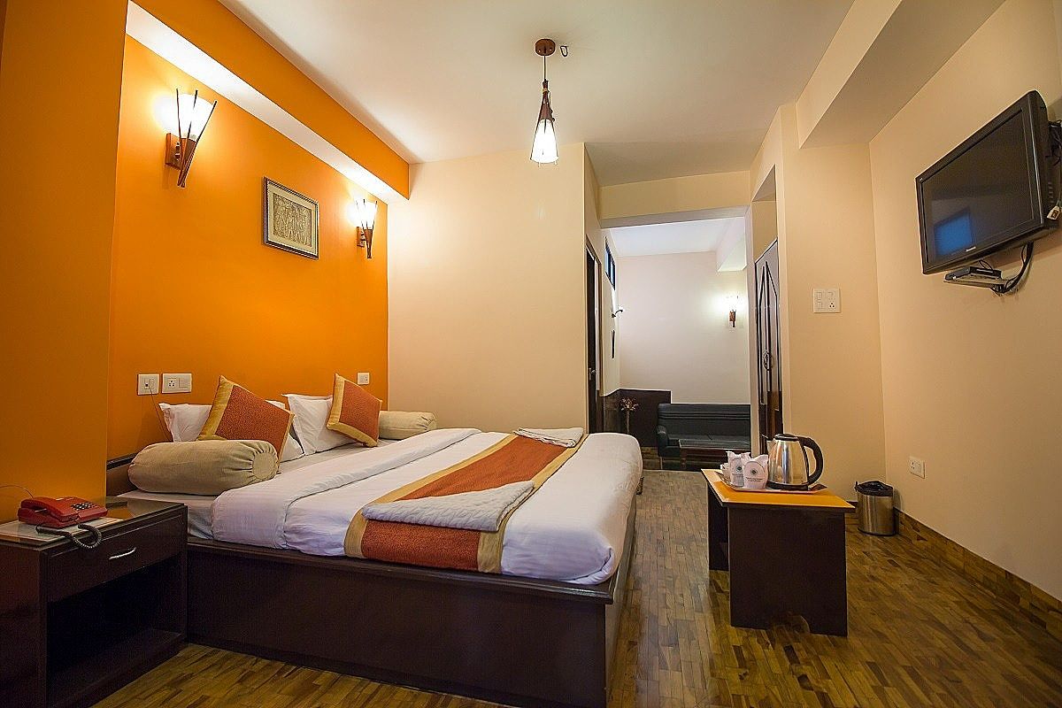 Jain group Crown De la Cruz Super Deluxe Room 2