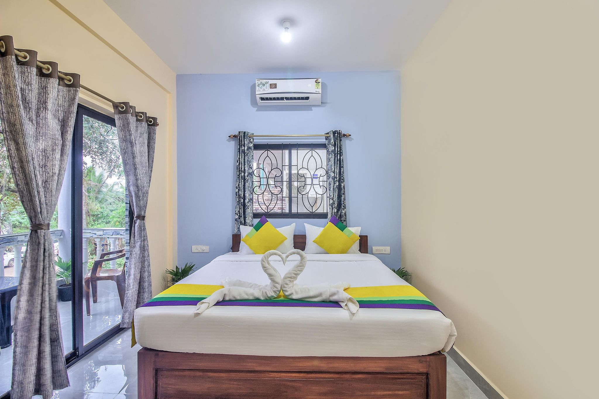 Crystal Bay Baga Triple Room with Balcony 14