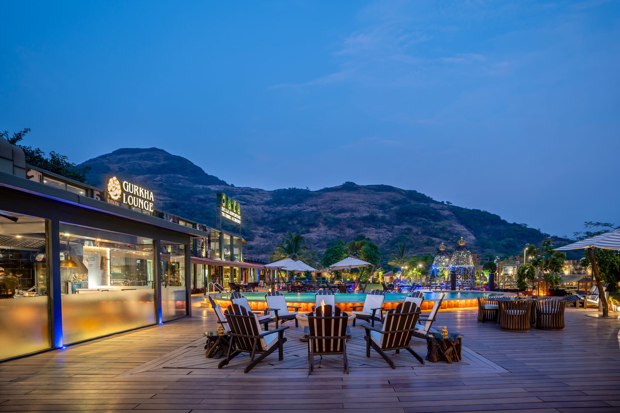 Food & Dining