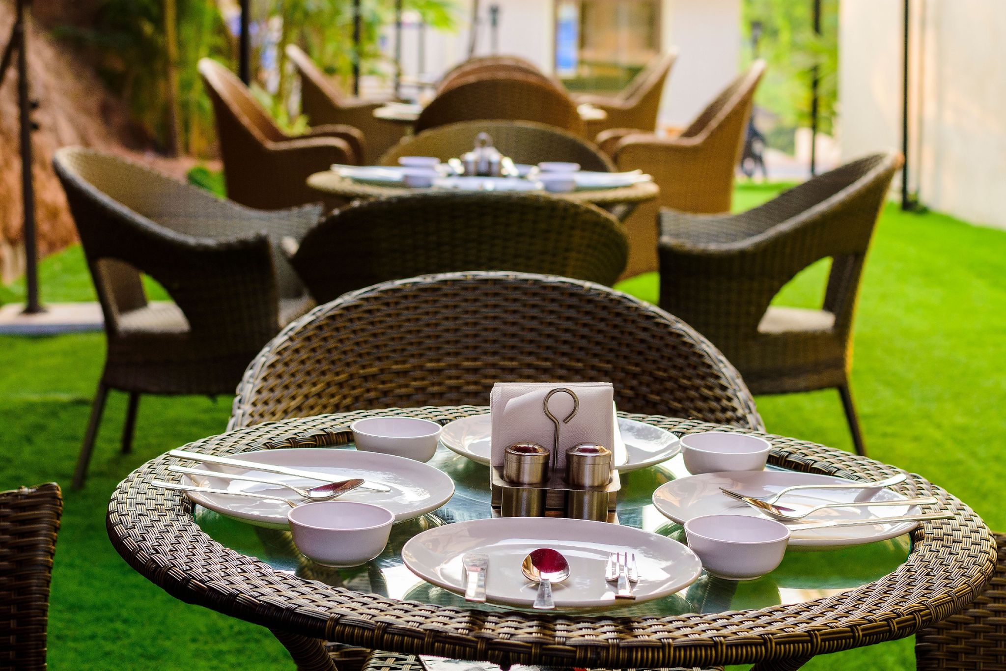 Food & Dining