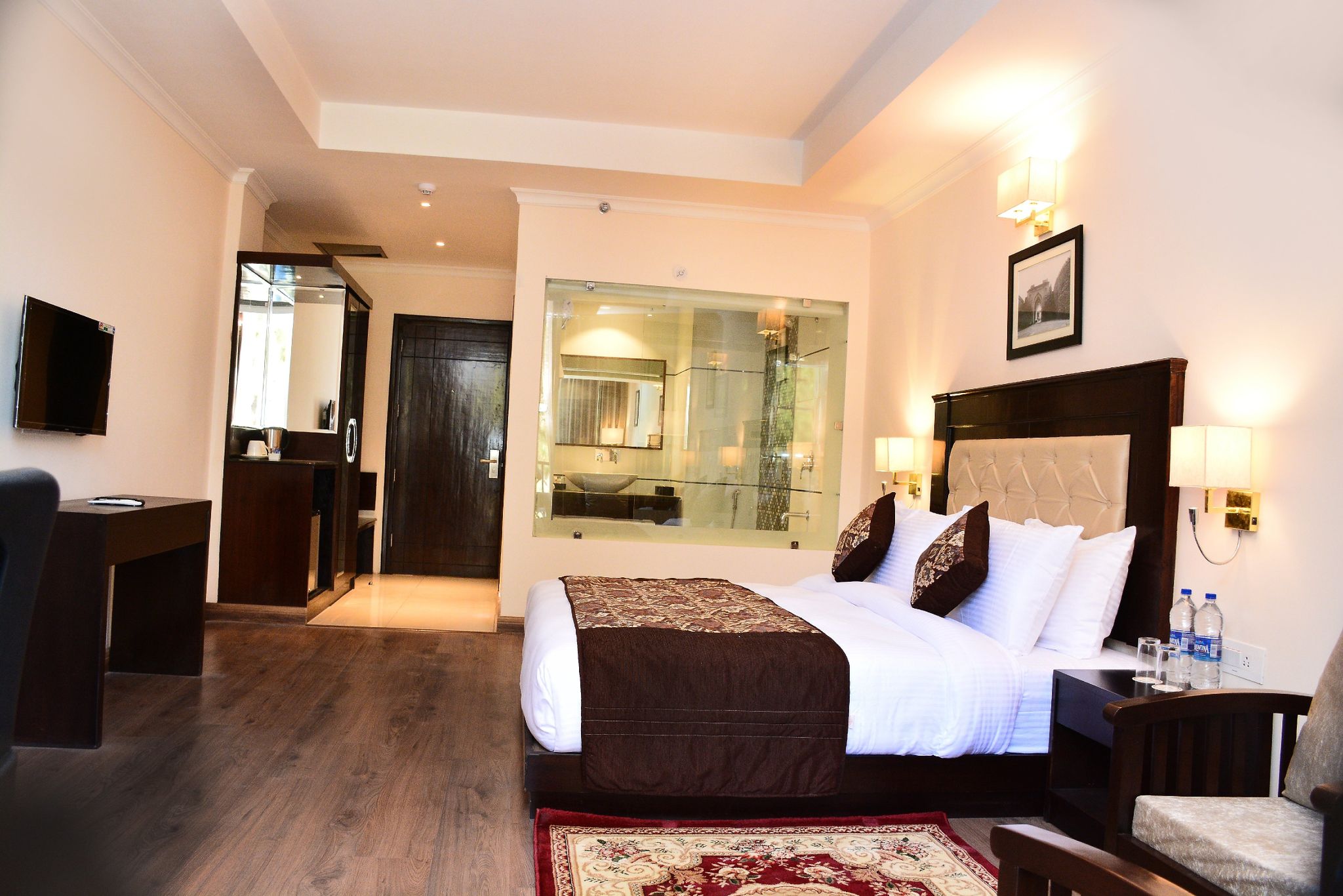 Deventure Shimla Hills Super Deluxe Room 2