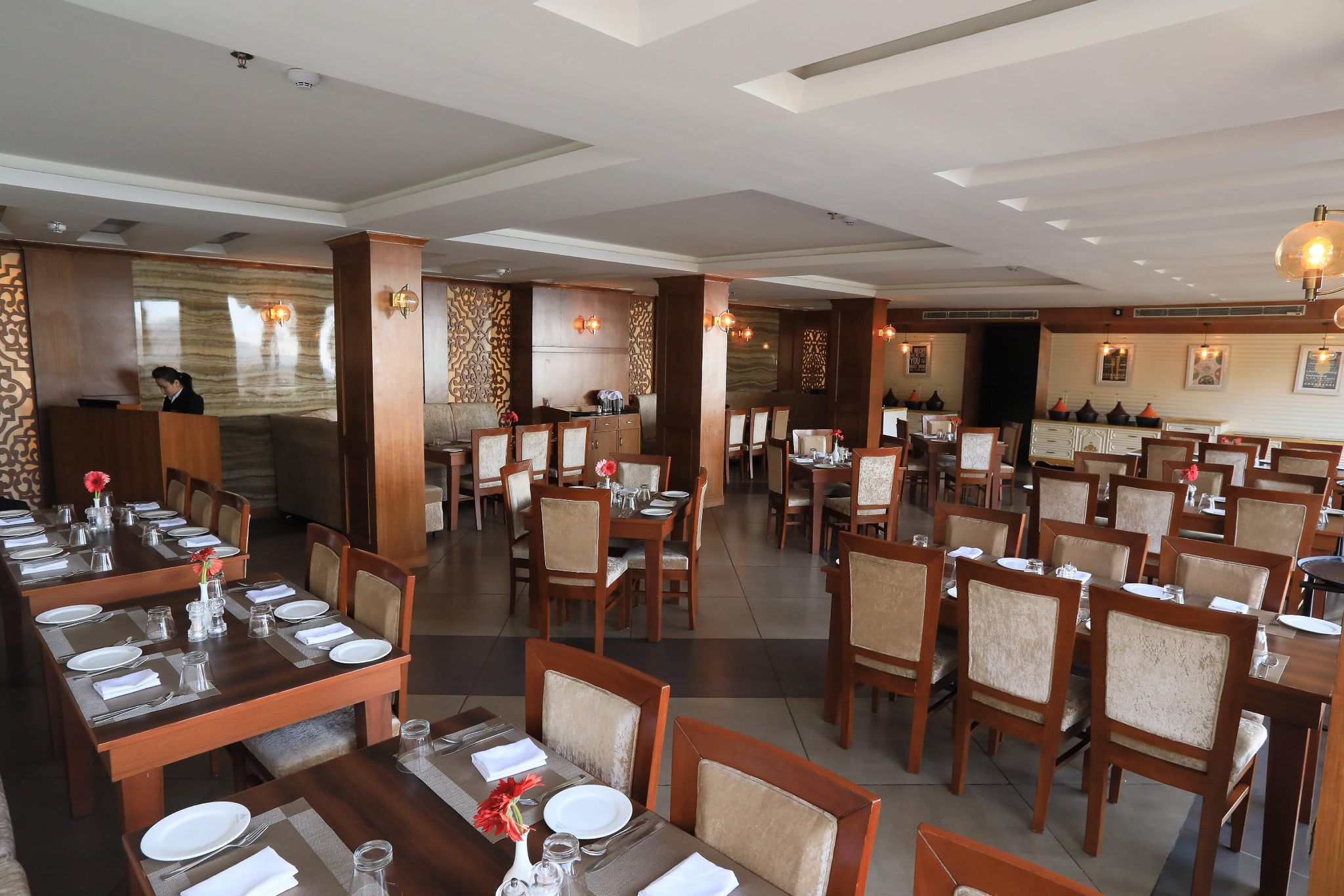 Food & Dining