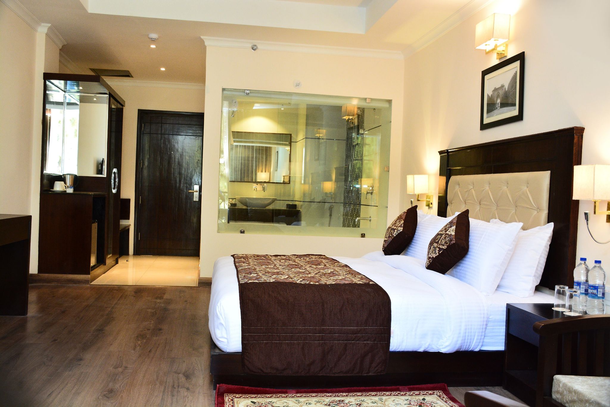 Deventure Shimla Hills Super Deluxe Room 4