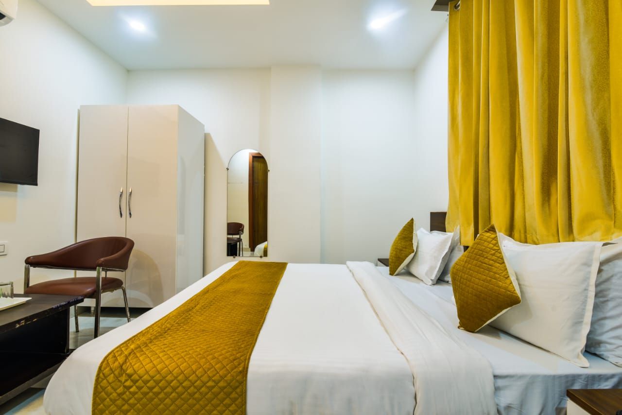 undefined Diplomat Regency Yashobhoomi 5