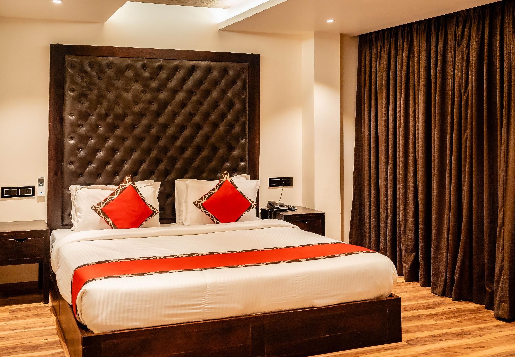 DiVaN Clarks Inn, Goa Divan Executive Deluxe without Bathtub 6