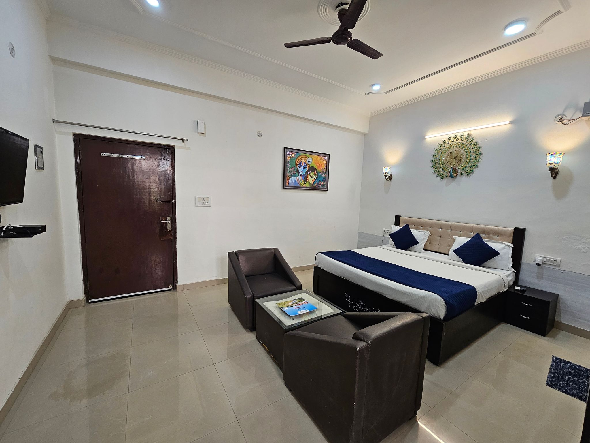 Elegance Resort Vrindavan Deluxe Room 4