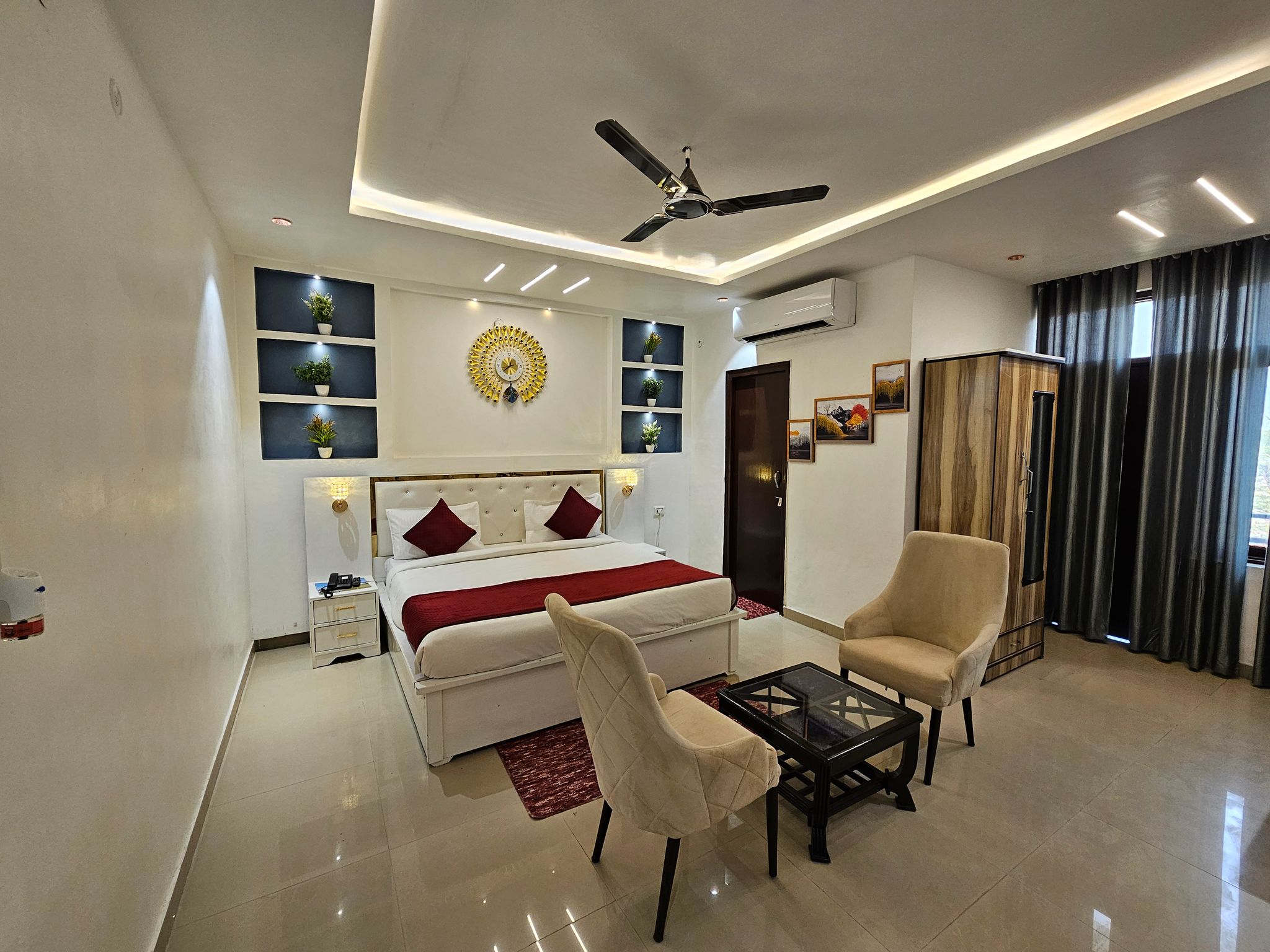 Premium Room