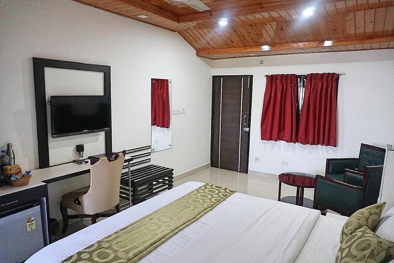 Ess & Bee Resorts Deluxe Room 2
